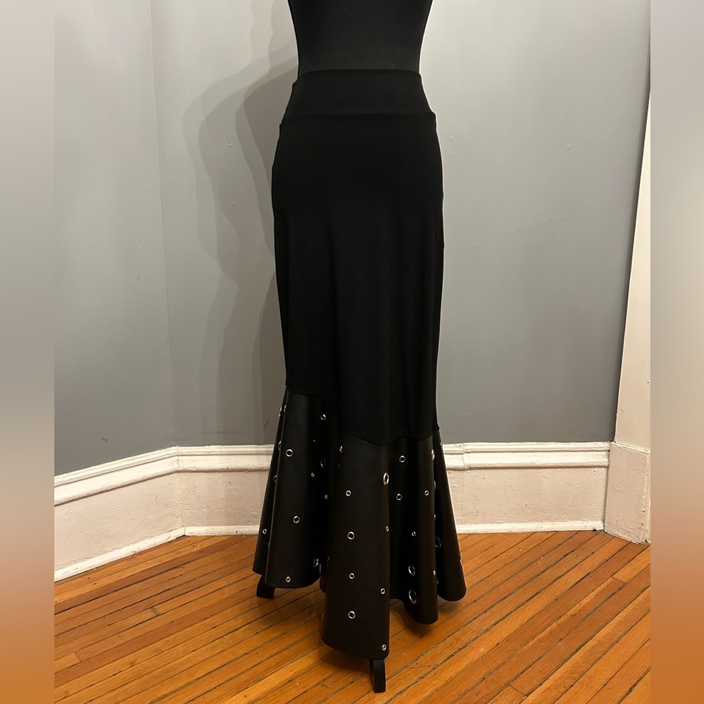 BNWOT ROCK ‘N KARMA Black Asymmetric Maxi Skirt with Rivets, size XS